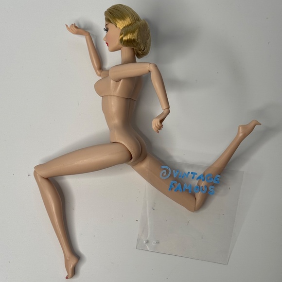 East 59th Integrity Stilettos Out Constance Sugar Nude Fashion Doll Articulated - Picture 5 of 12